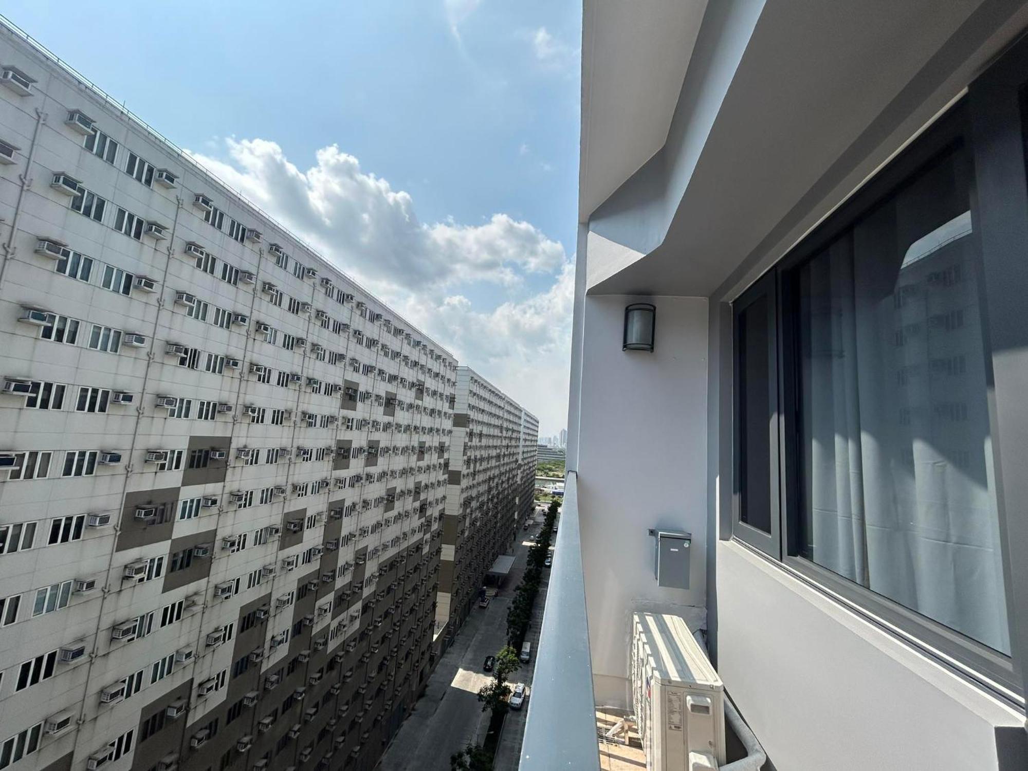 Shore Residences Moa Dynastel Staycation Pasay Zewnętrze zdjęcie